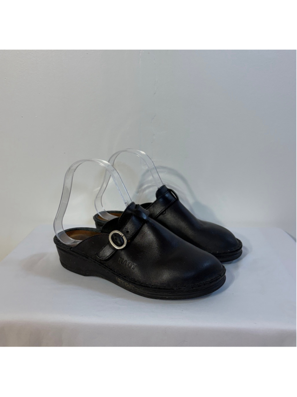 NAOT Black Leather Mules Clogs Women’s EU Size 35 Slip Ons Buckle
